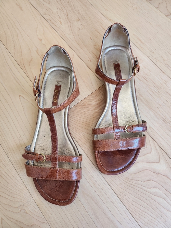 Ecco Shoes - ECCO Brown Leather T-Strap Women's Sandals Size 37